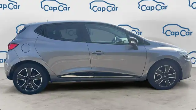 Renault Clio view 4
