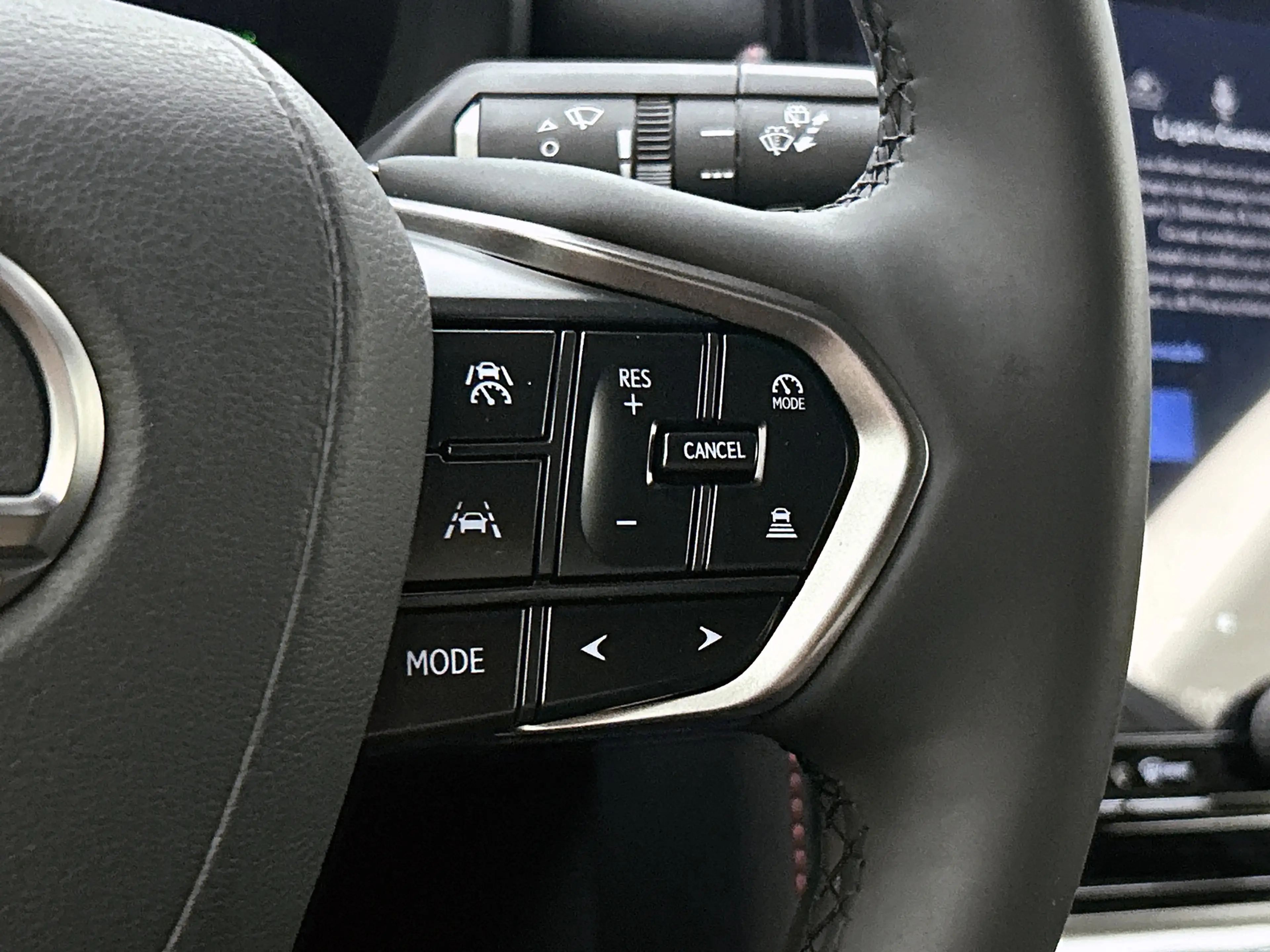Lexus LBX 1.5 Emotion 2WD Lederen interieur | Elektrische Ac — photo 14