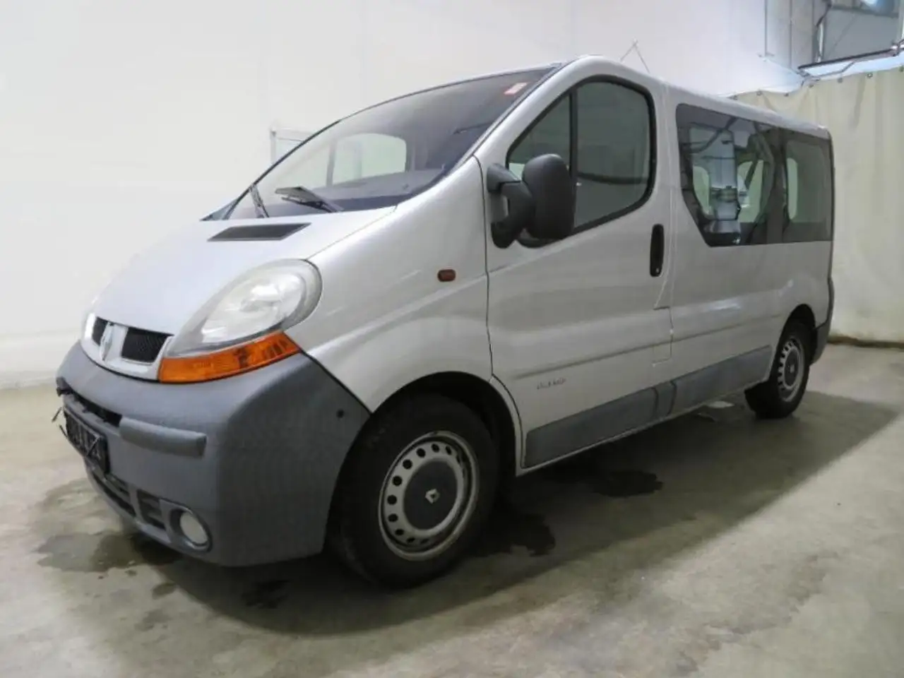 Renault Trafic 1.9 dci 82 cv