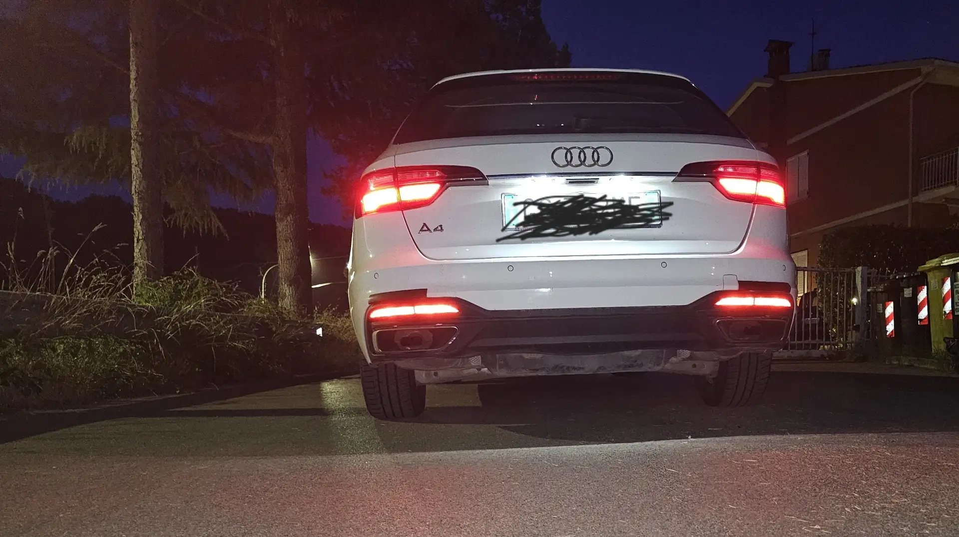 Audi A4 Avant 40 2.0 g-tron Business 170cv s-tronic - 1