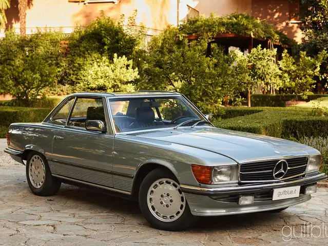 Mercedes-Benz SL 500 r107
