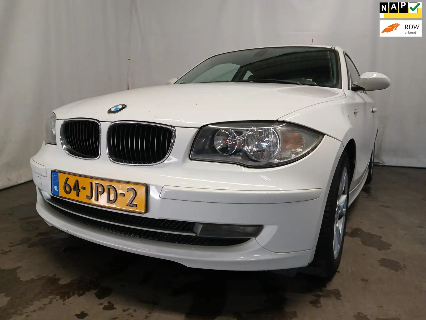 BMW 118 1-serie 118i Business Line - Airco - Schade Wit - 1