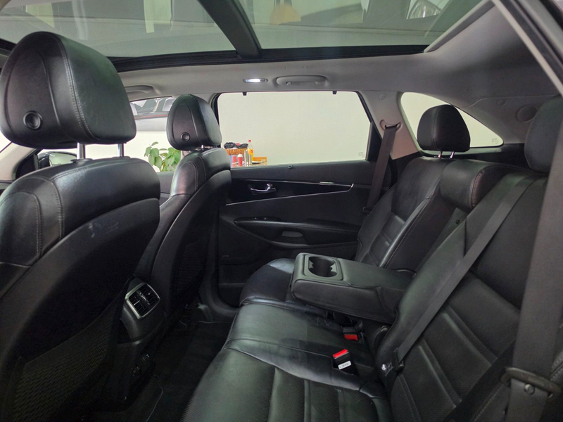 Kia Sorento Platinum Edition 4WD 2.Hand Vollleder — photo 8