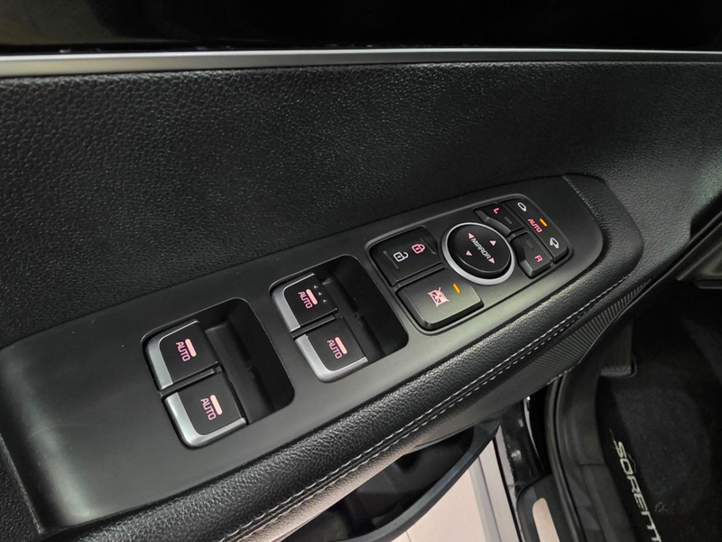Kia Sorento Platinum Edition 4WD 2.Hand Vollleder — photo 6