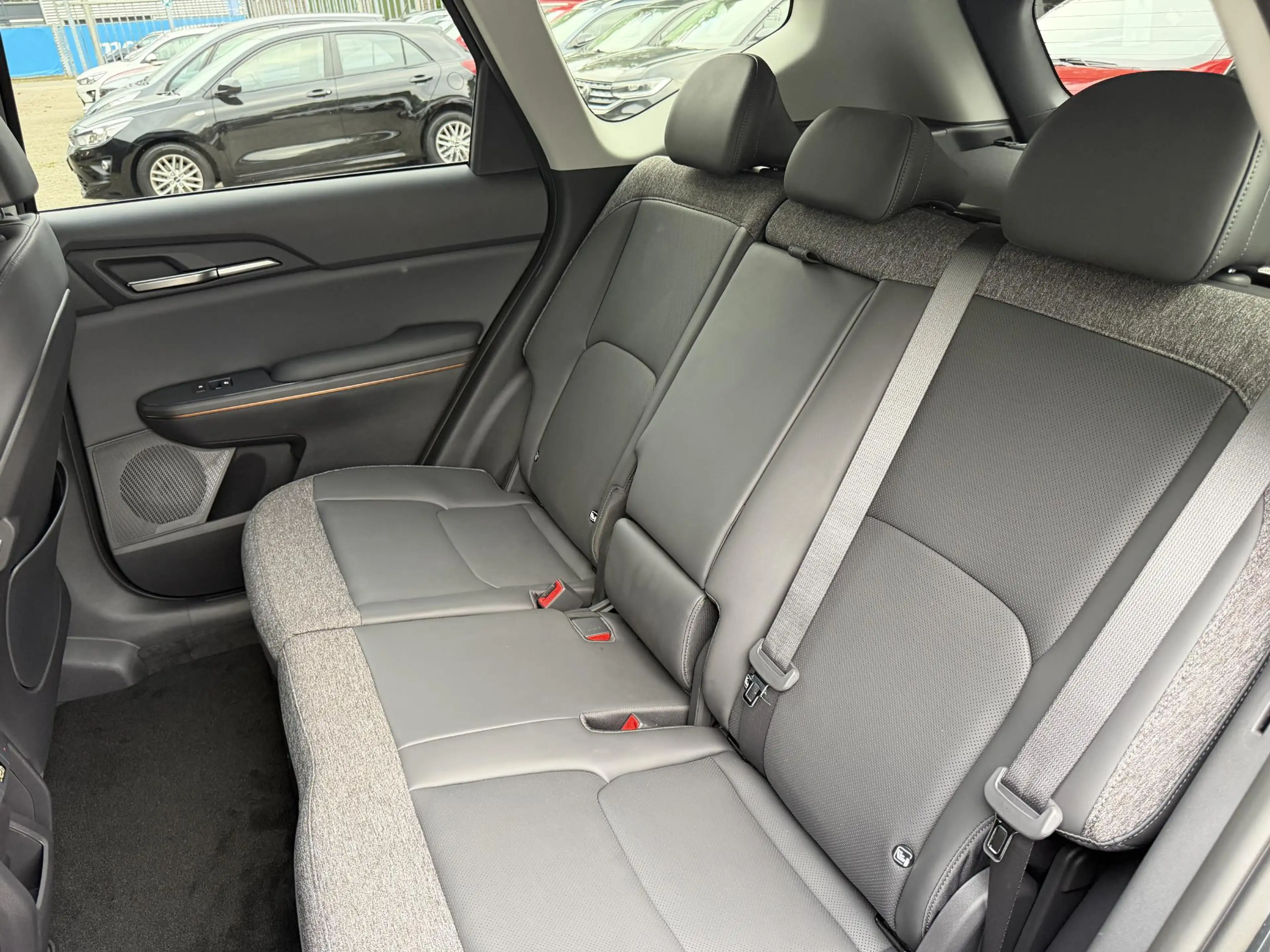 Kia EV5 Plus 81.4 kWh | Stoelventilatie | Stoel/Stuurwielv — photo 10