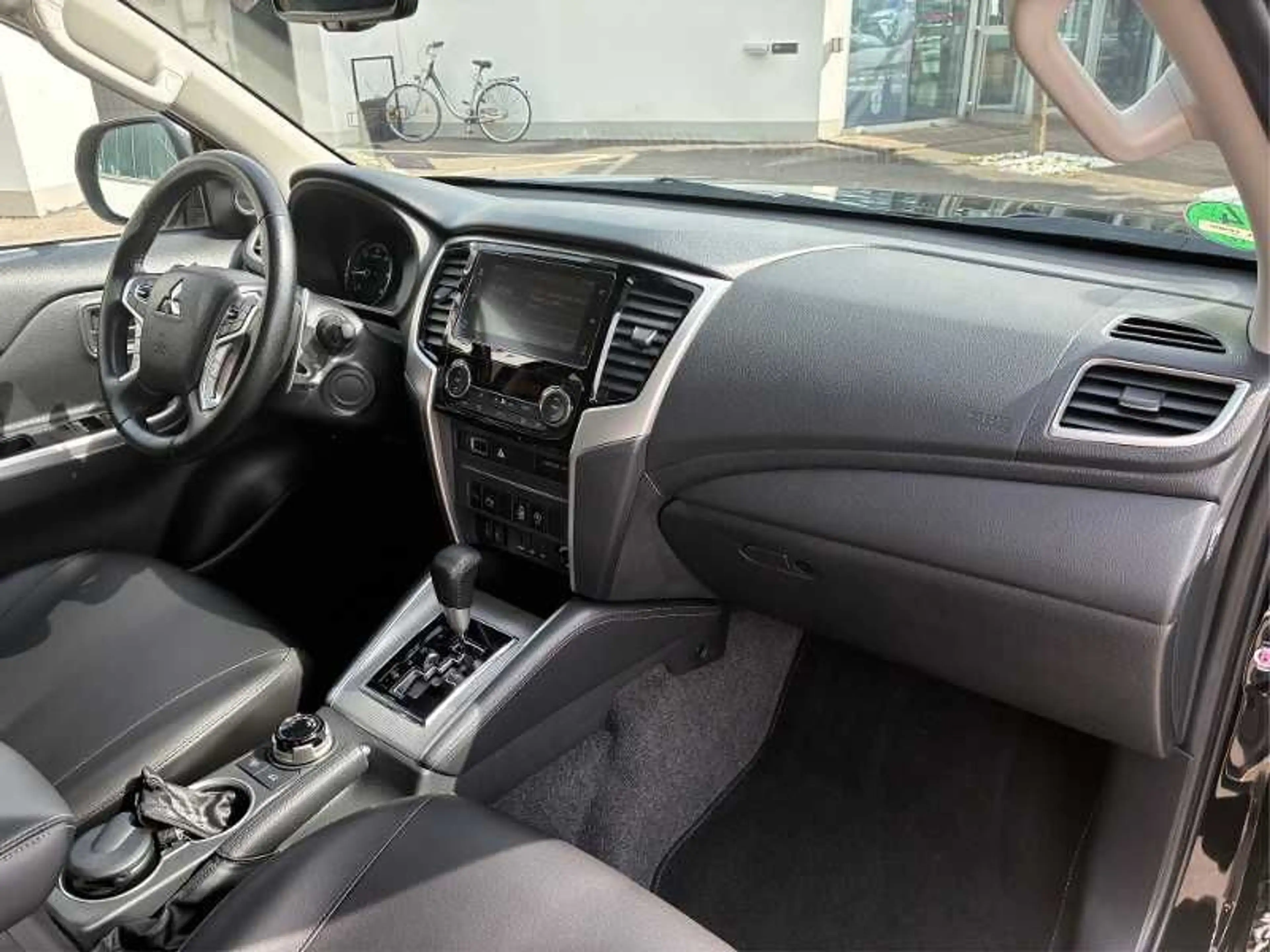 Mitsubishi L200 DC Spirit (SDA) 2.2 DI-D 4WD Automatik — photo 7