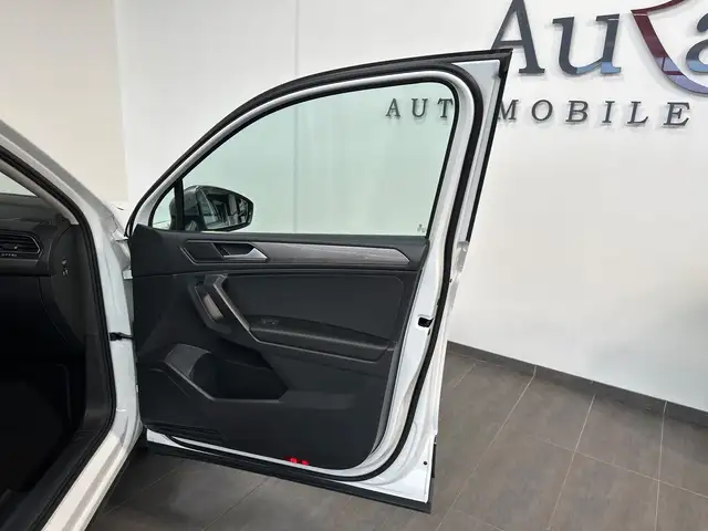Volkswagen Tiguan Allspace view 7