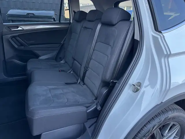 Volkswagen Tiguan Allspace view 12