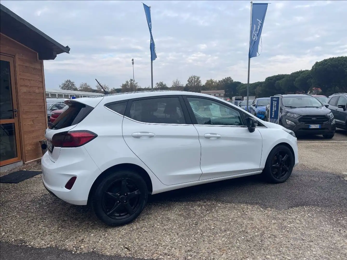 Ford Fiesta 5p 1.1 Titanium Gpl 75cv Blanc - 2
