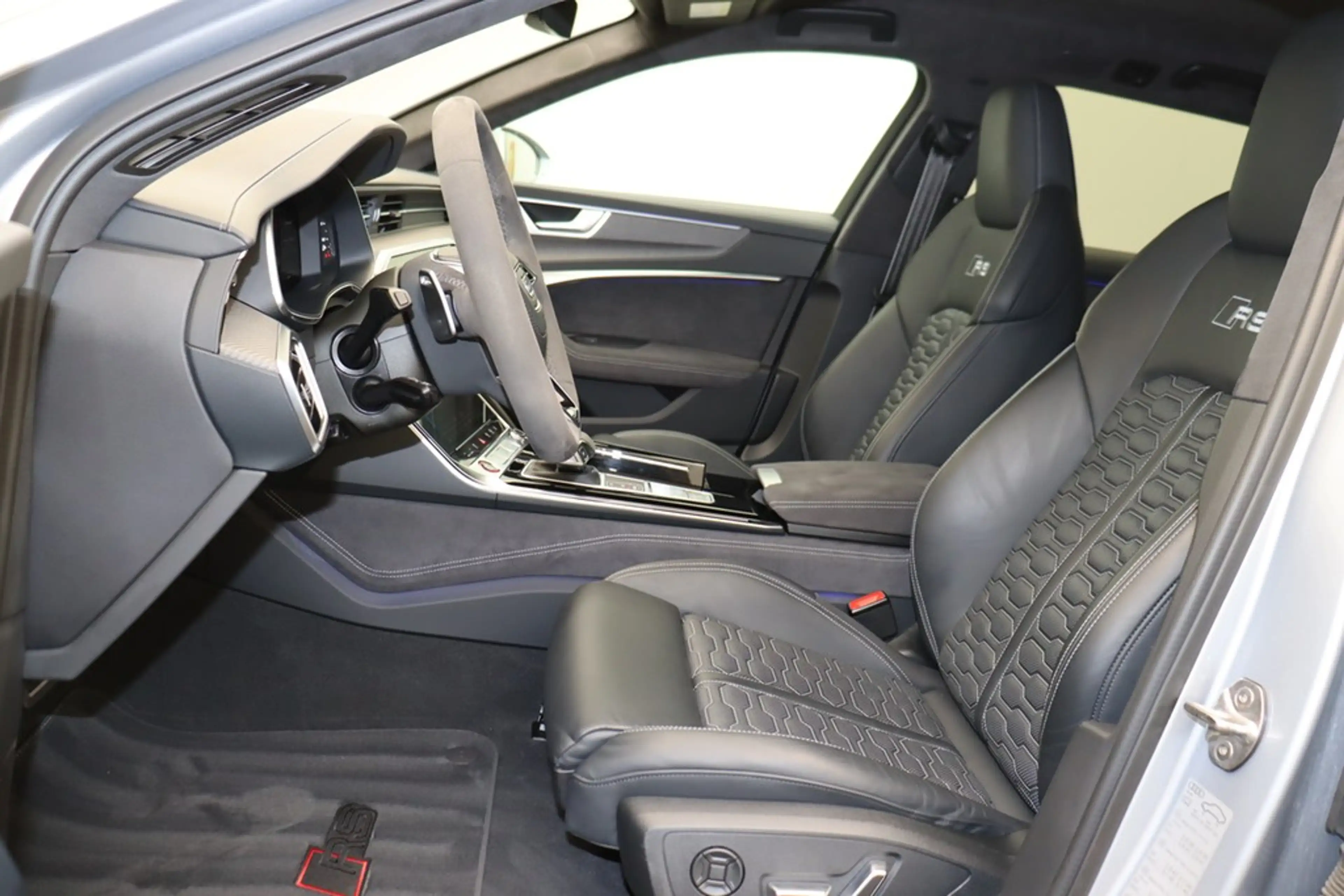 Audi RS6 RS 6 Avant 4.0 TFSI quattro performance B&O HuD — photo 9