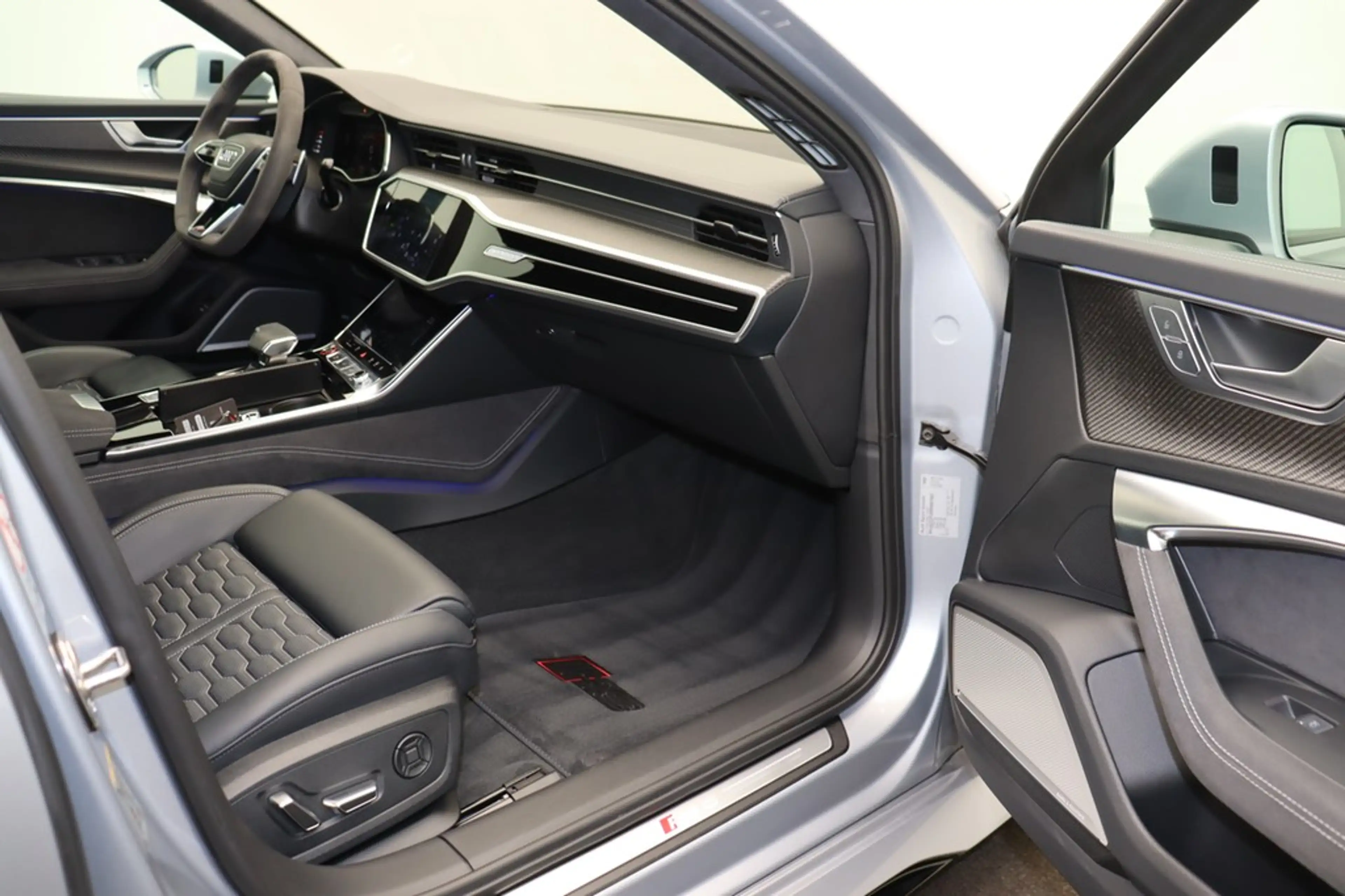 Audi RS6 RS 6 Avant 4.0 TFSI quattro performance B&O HuD — photo 13