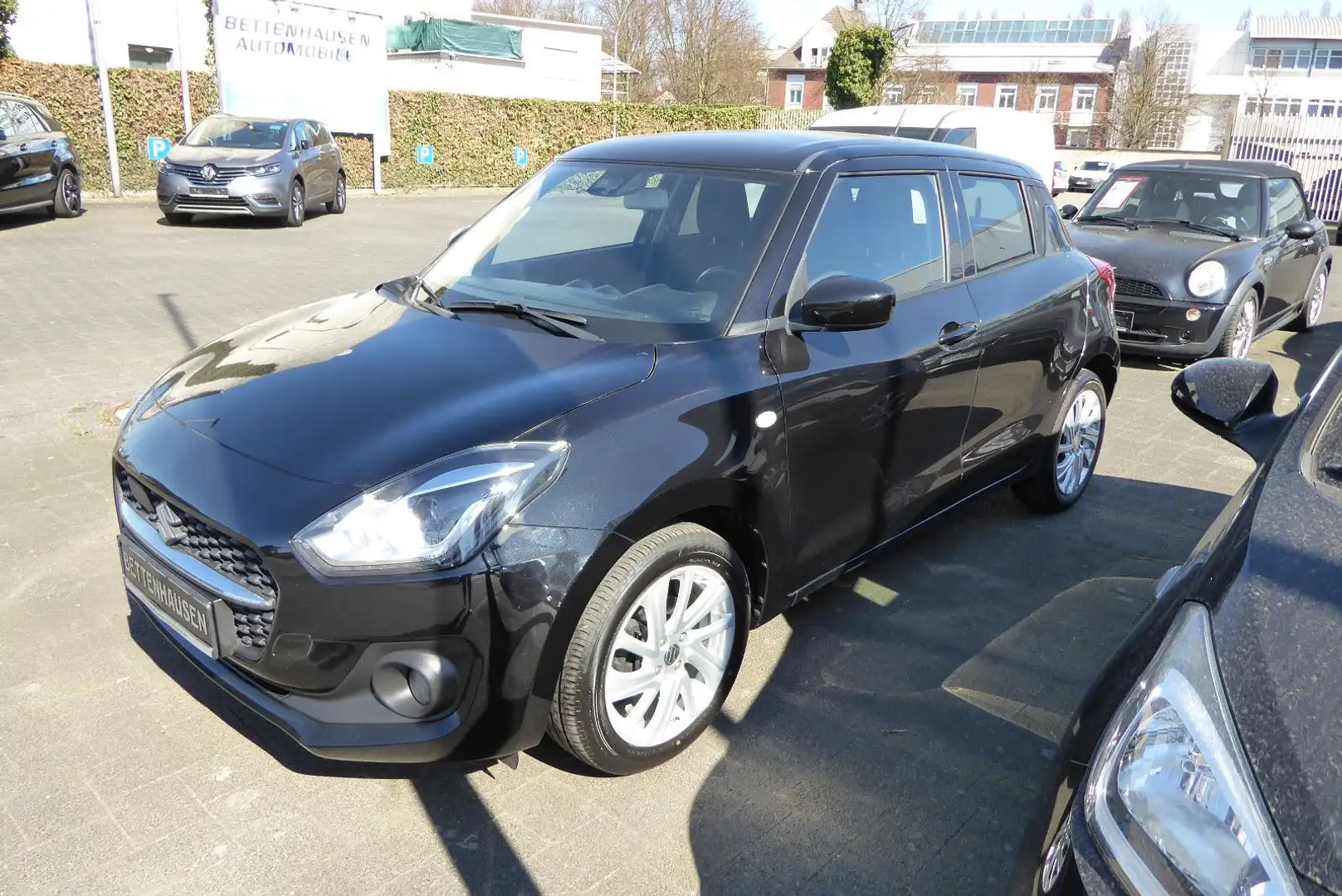 Suzuki Swift 1.Hand Schwarz - 1