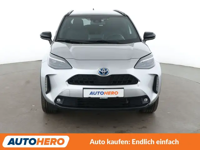 Toyota Yaris Cross view 9