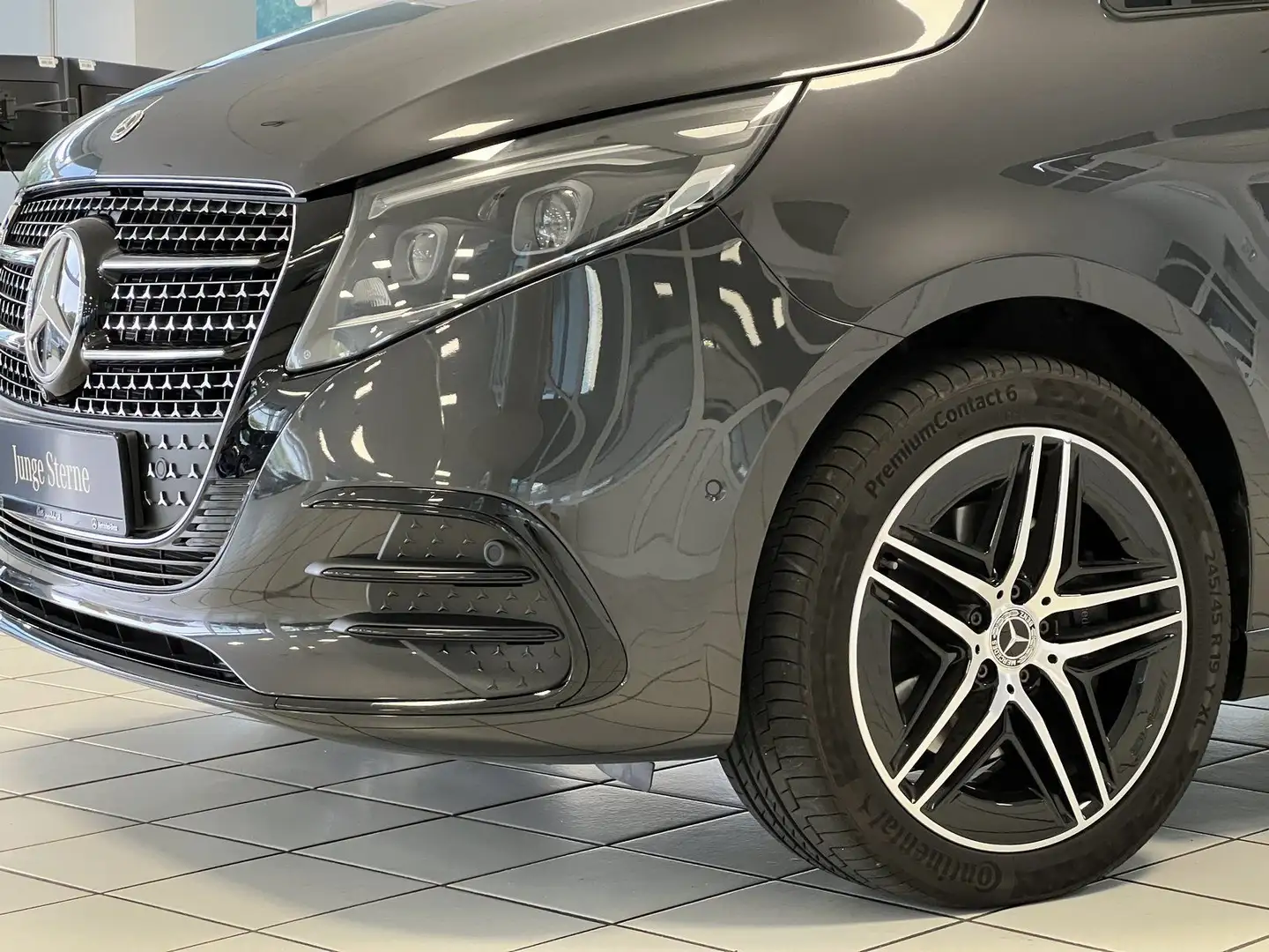 Mercedes-Benz V 250 V250d 4MATIC AMG lang Burmester+Pano+Nightp.+AHK Grau - 2