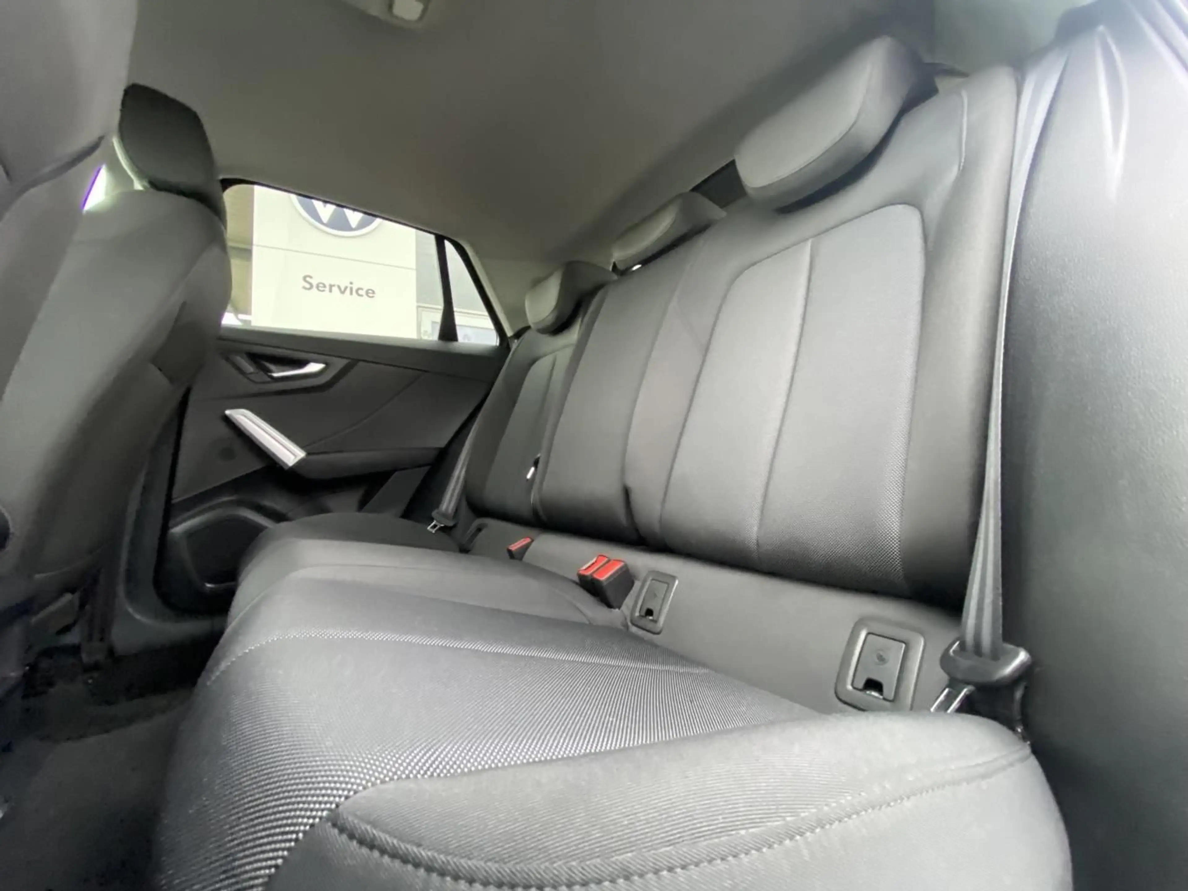 Audi Q2 35 1.5 TSI S-tronic advanced NAVI+AHK+KAMERA+ — photo 11
