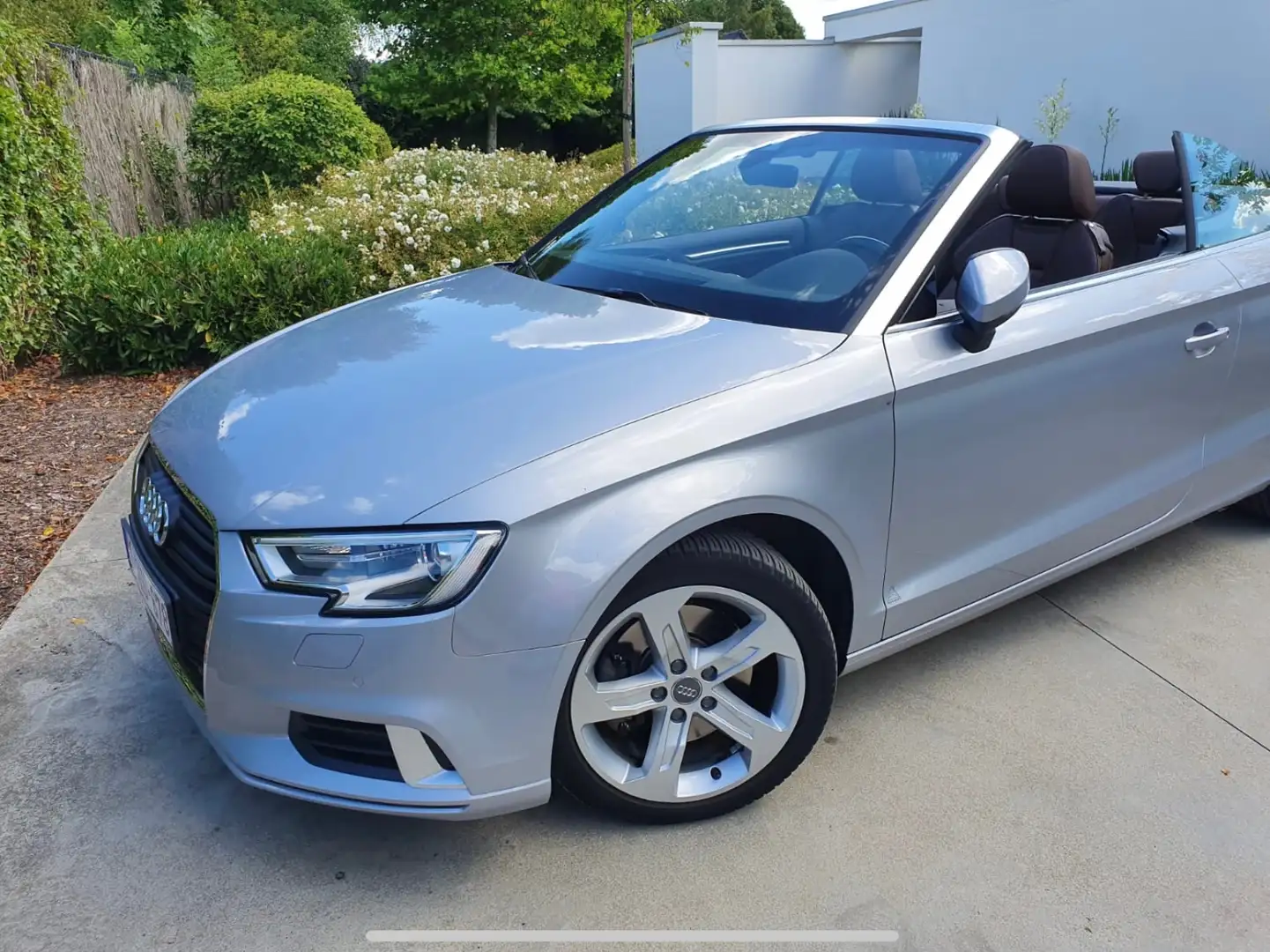 Audi A3 A3 2.0 TFSI Cabrio quattro S tronic design Argent - 1