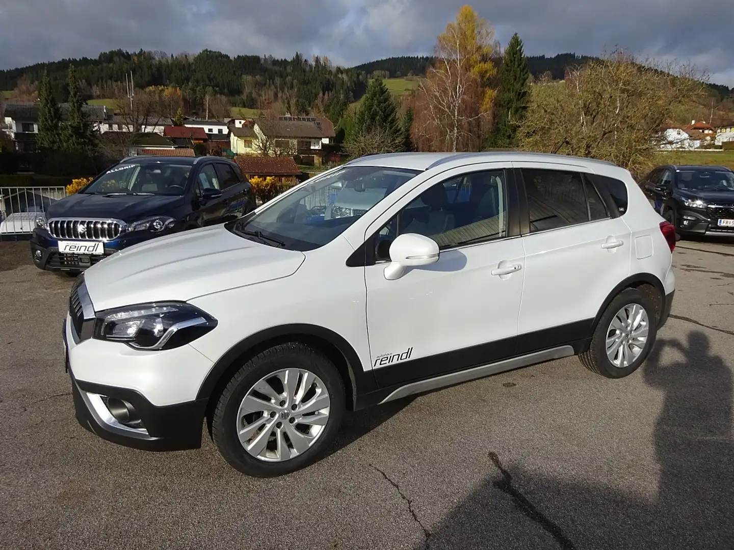 Suzuki SX4 S-Cross 1,0 DITC ALLGRIP shine, 1.Besitz, Klimaautomati... Weiß - 1