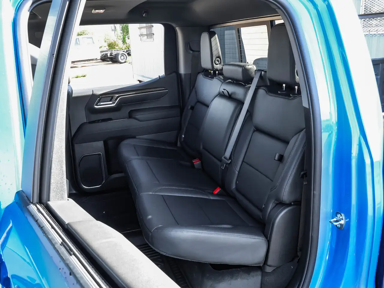 Chevrolet Silverado 1500 снимка Chevrolet Silverado 1500