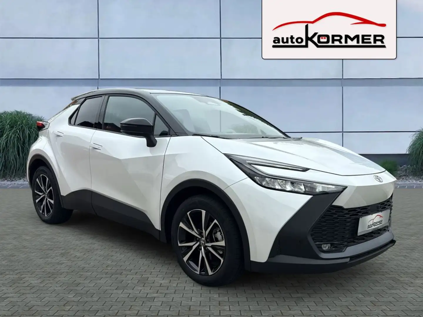 Toyota C-HR 1.8 Hybrid Teamplayer Navi,ACC,Totwinkel,LED,DAB White - 1