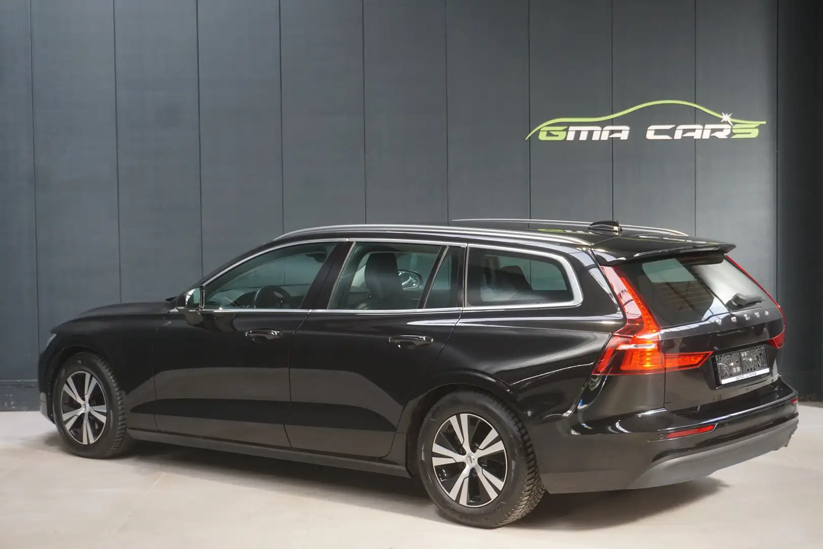 Volvo V60 D3 Automaat-Navi-H.Leder-Camera-PDC-Garantie Noir - 2