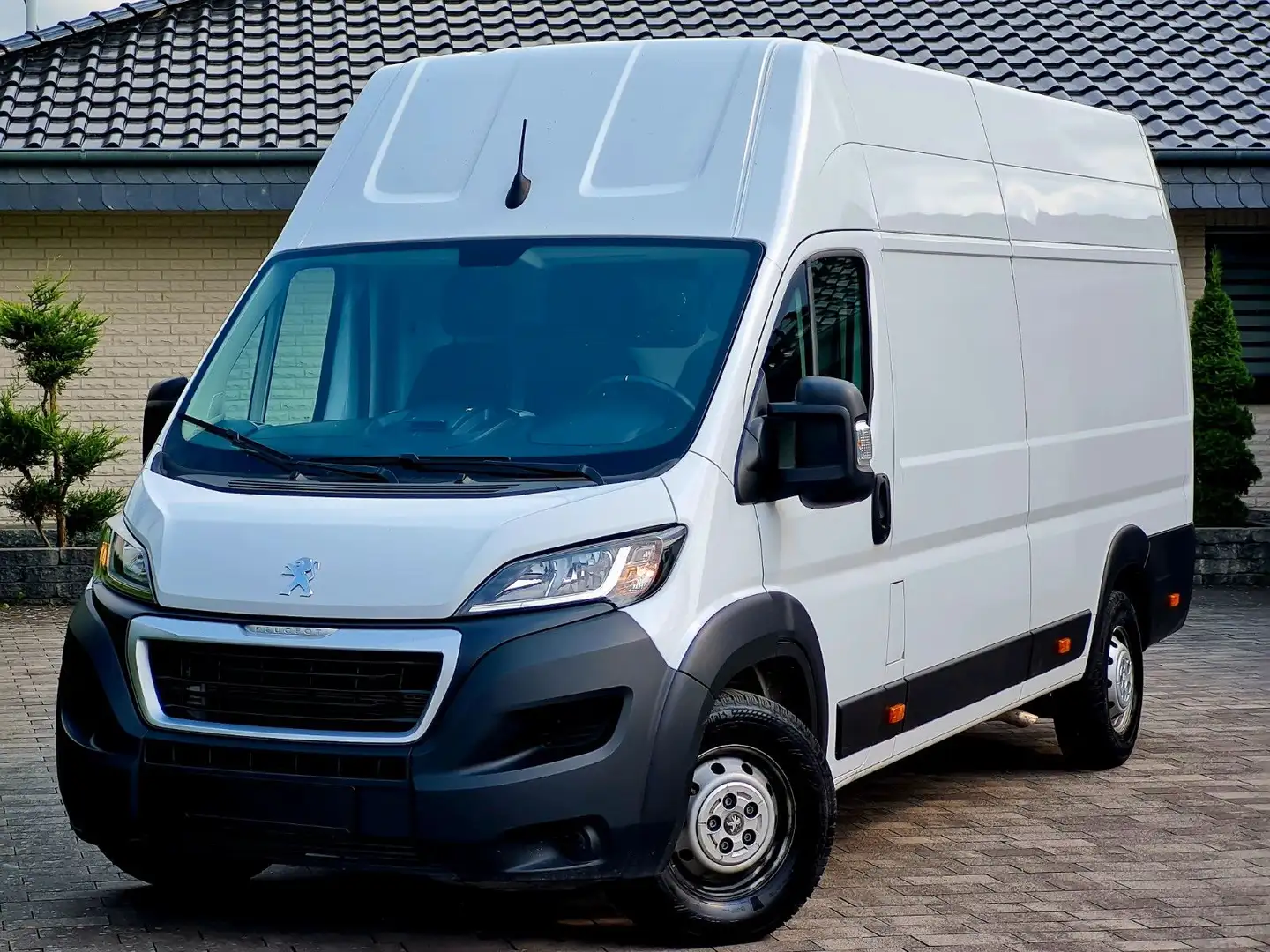 Peugeot Boxer Kasten Grossraum 435 L4H3 BlueHDi *L4H3* Blanco - 1
