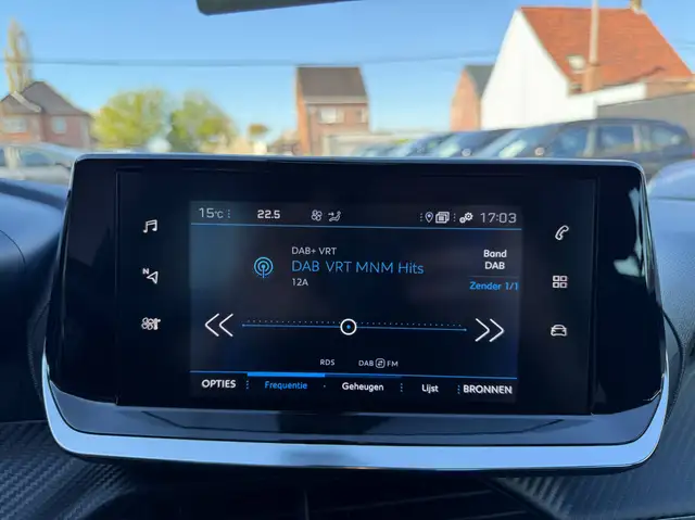 Peugeot 2008 view 19
