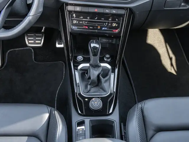 Volkswagen T-Roc view 14