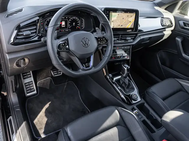 Volkswagen T-Roc view 10
