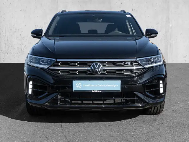 Volkswagen T-Roc view 3
