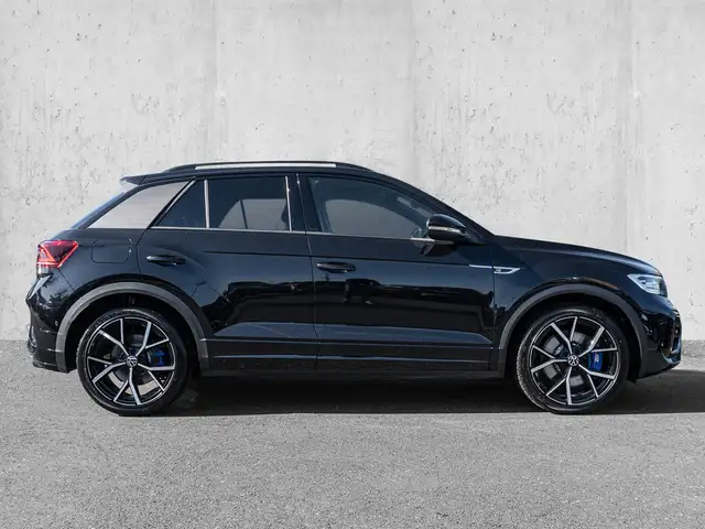 Volkswagen T-Roc view 5