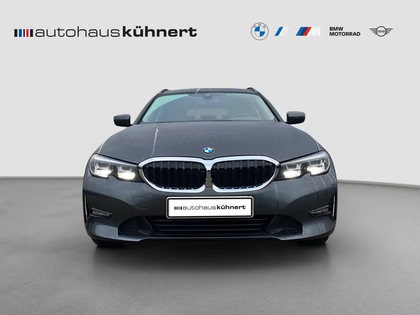 BMW 320 d xDrive Touring Advantage DrvAss Navi DAB PDC Gris - 2