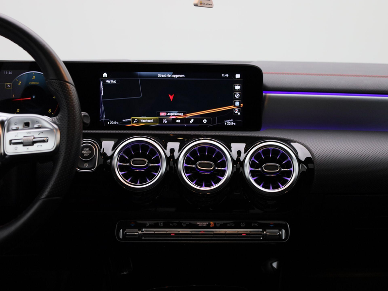 Mercedes-Benz CLA 180 d AMG Line Shooting Brake + CARPLAY + PANO DAK + T — photo 9