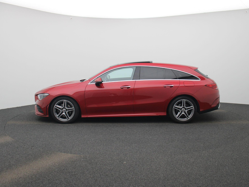 Mercedes-Benz CLA 180 d AMG Line Shooting Brake + CARPLAY + PANO DAK + T — photo 4