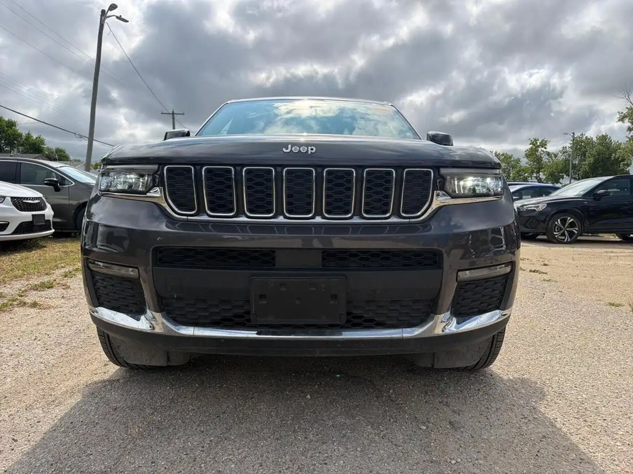 Jeep Grand Cherokee снимка Jeep Grand Cherokee