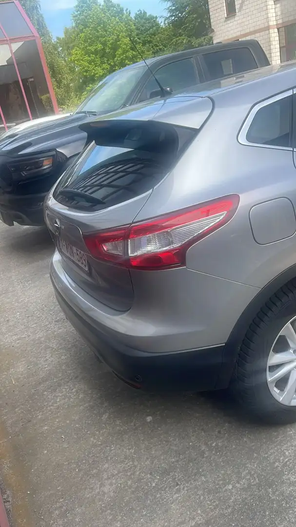 Nissan Qashqai Qashqai 1.2 DIG-T 2WD Acenta Zilver - 2
