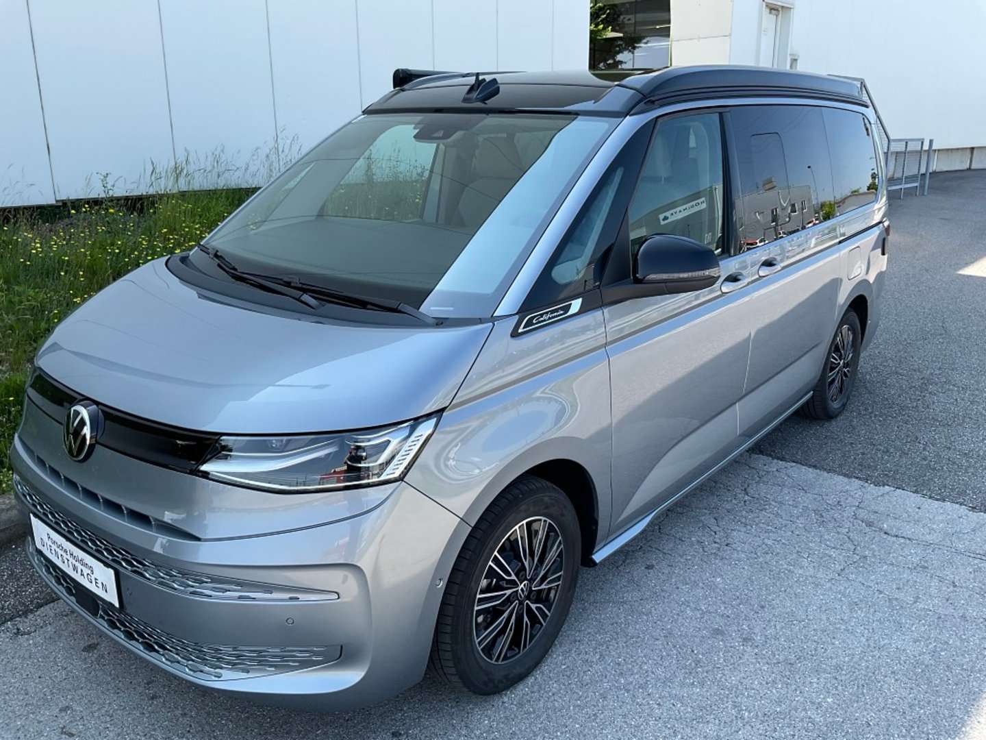 Volkswagen T7 California