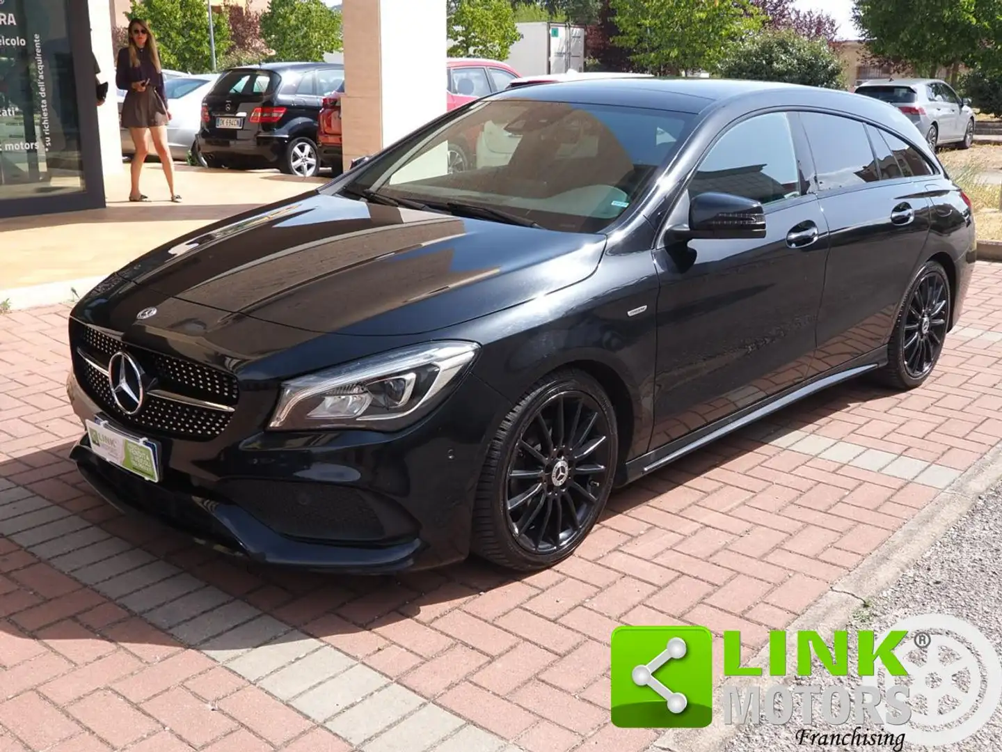 Mercedes-Benz CLA 200 CDI 4Matic BLACK EXECUTIVE FINANZIABILE C/GARANZIA Noir - 1