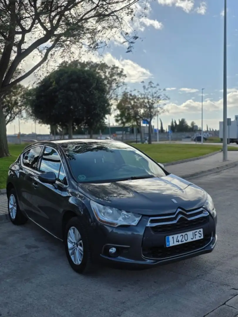Citroen DS4 1.6e-HDi STT Style 115 Grau - 1
