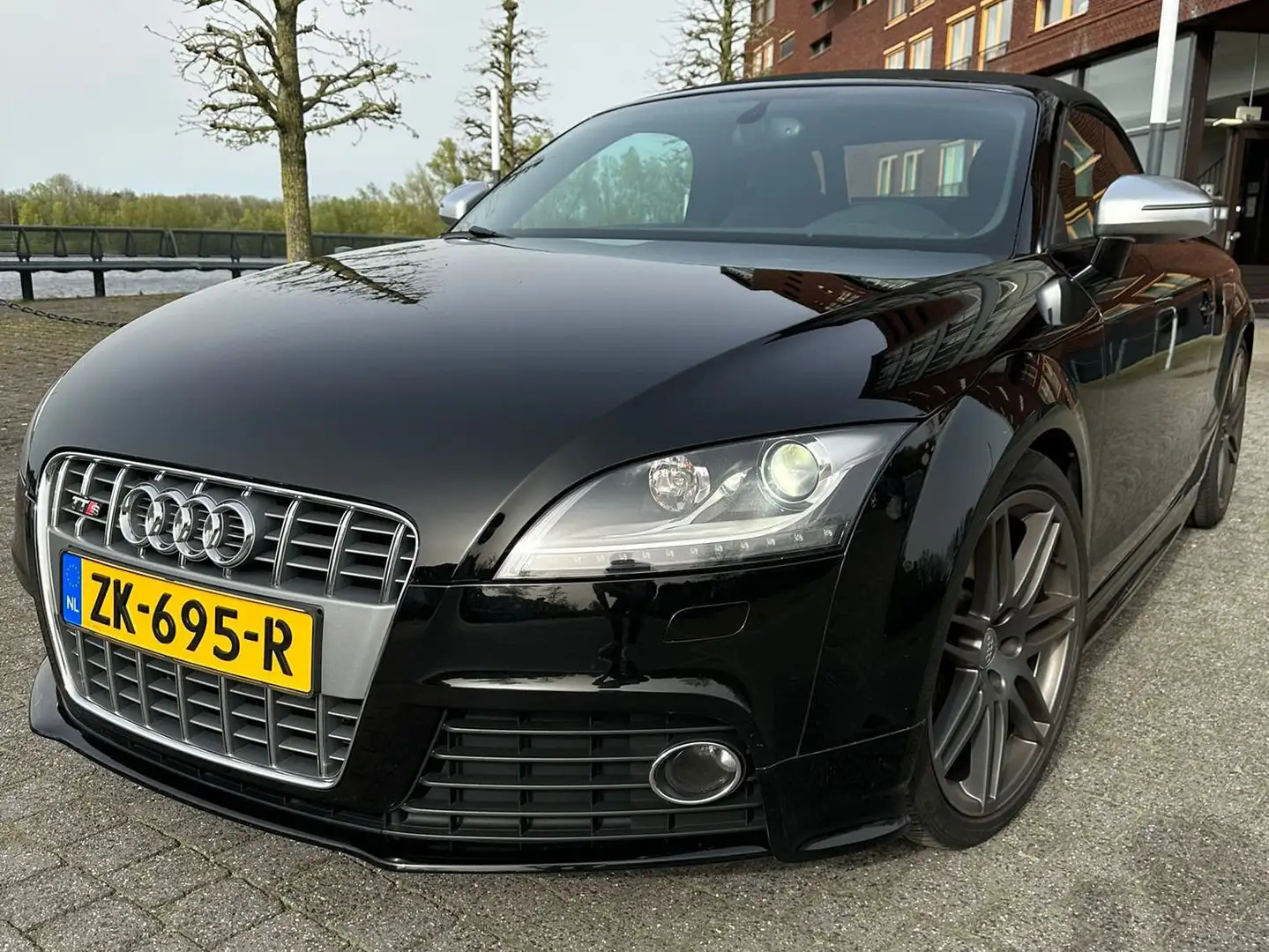 Audi TTS Roadster 2.0 TFSI Quattro 272PK Fekete - 1