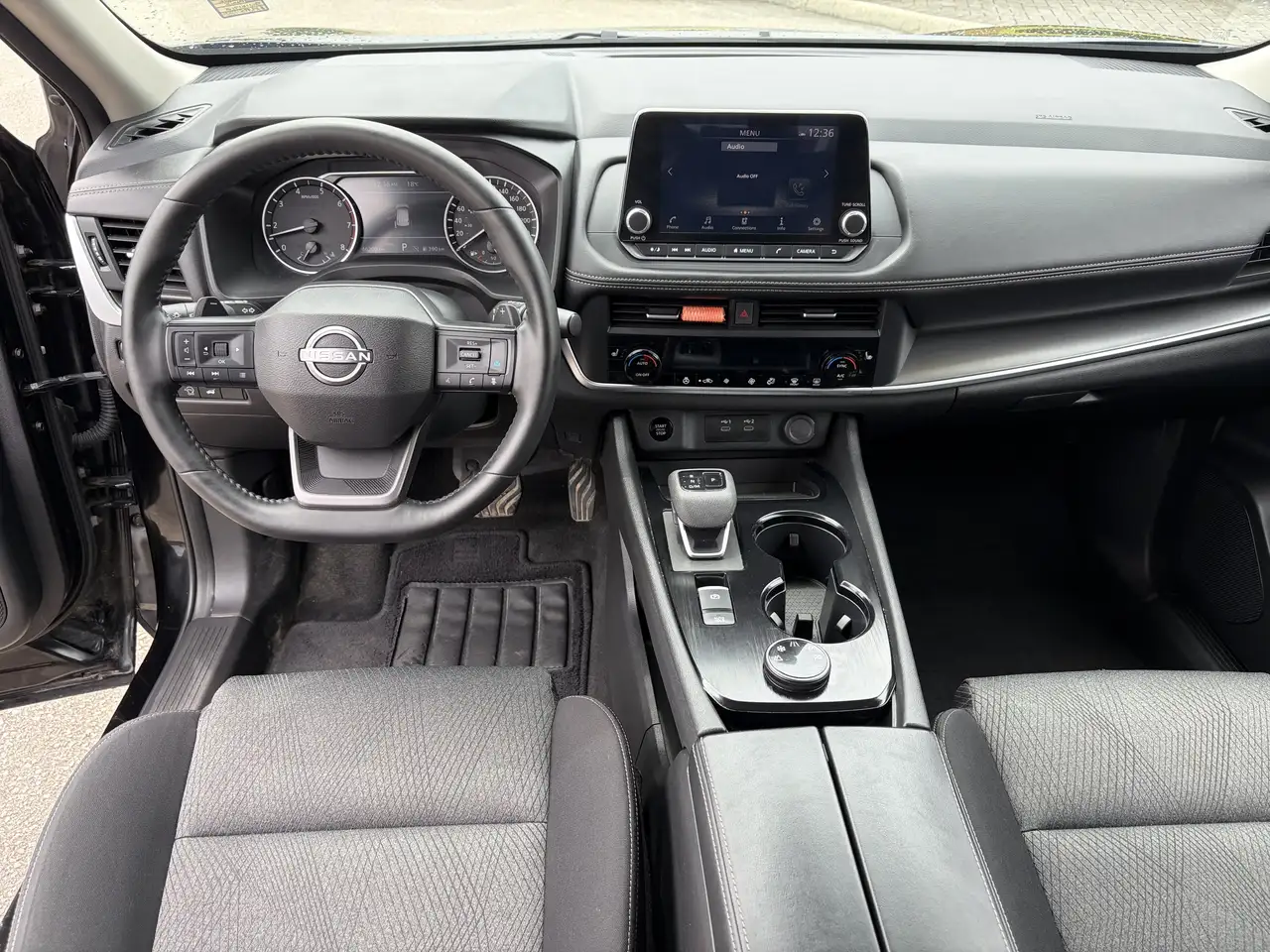 Nissan Rogue photo Nissan Rogue