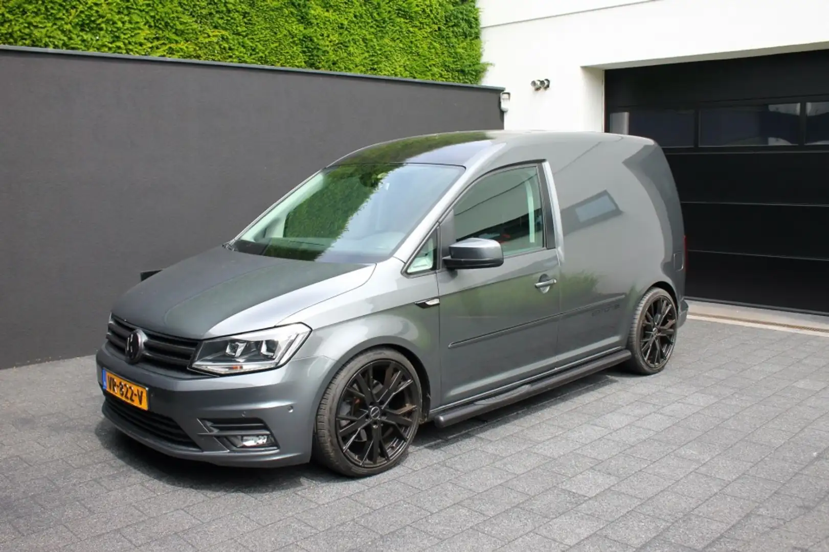 Volkswagen Caddy 2.0 TDI L1H1 BMT Highline, Airco, Stoelverw, Navi, Gris - 1