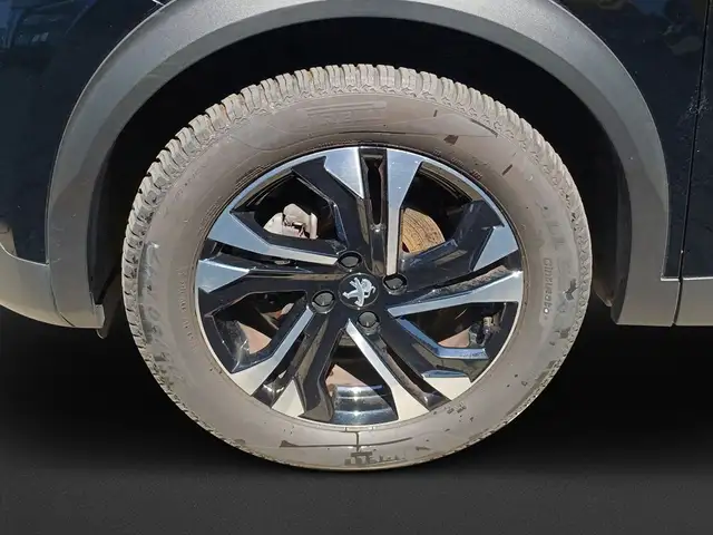 Peugeot 2008 view 8