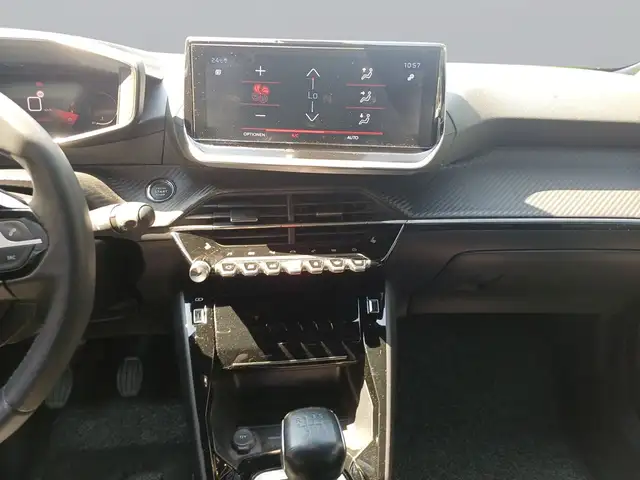 Peugeot 2008 view 12