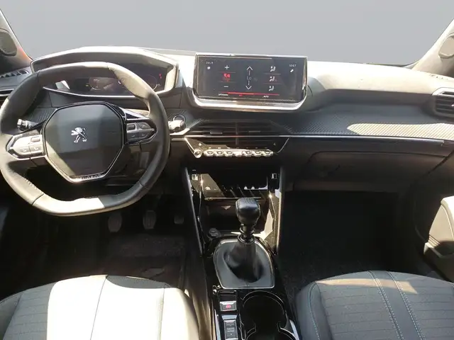 Peugeot 2008 view 10