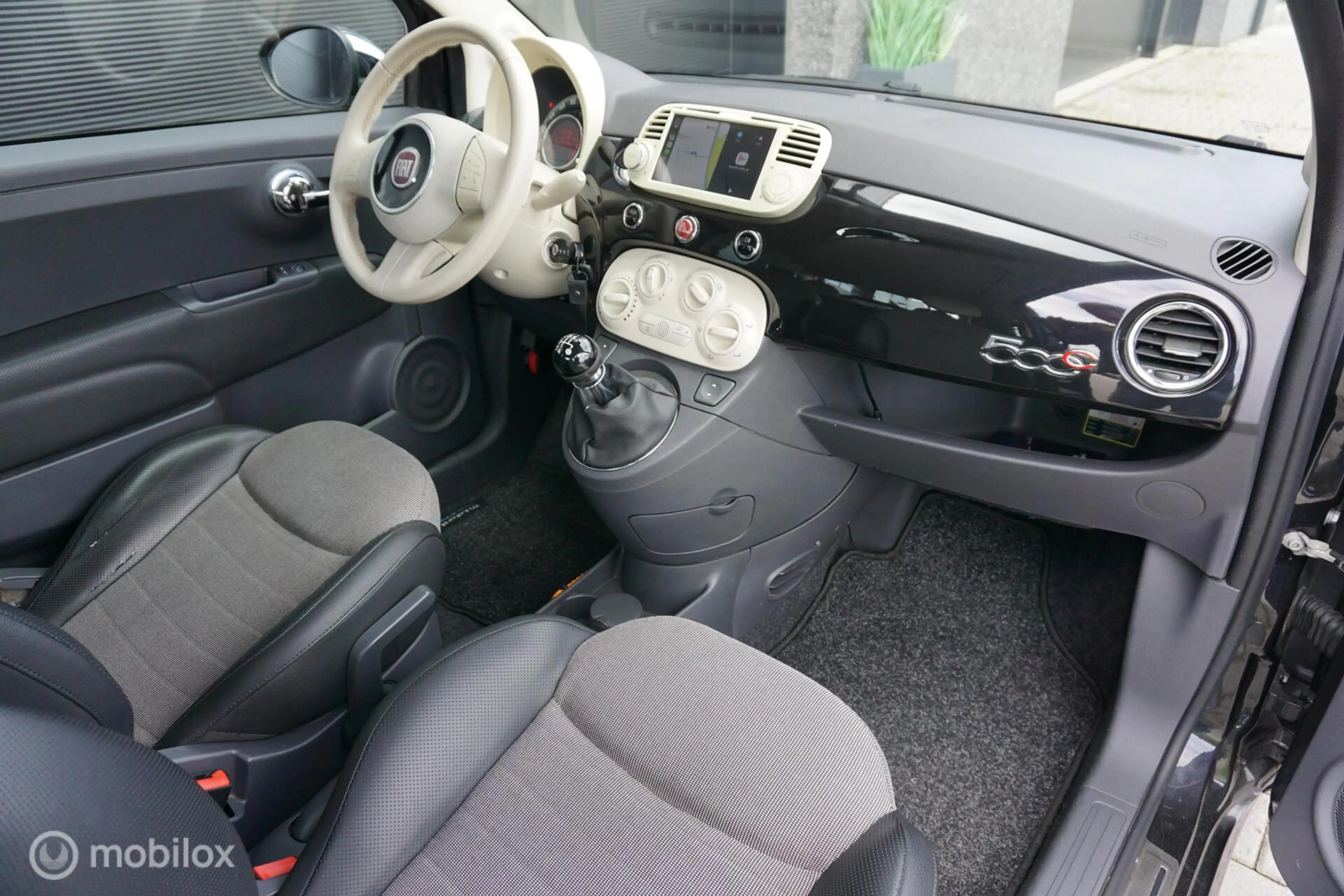 Fiat 500C 0.9 TwinAir Turbo Lounge Cabrio Apple CarPlay Leer — photo 9