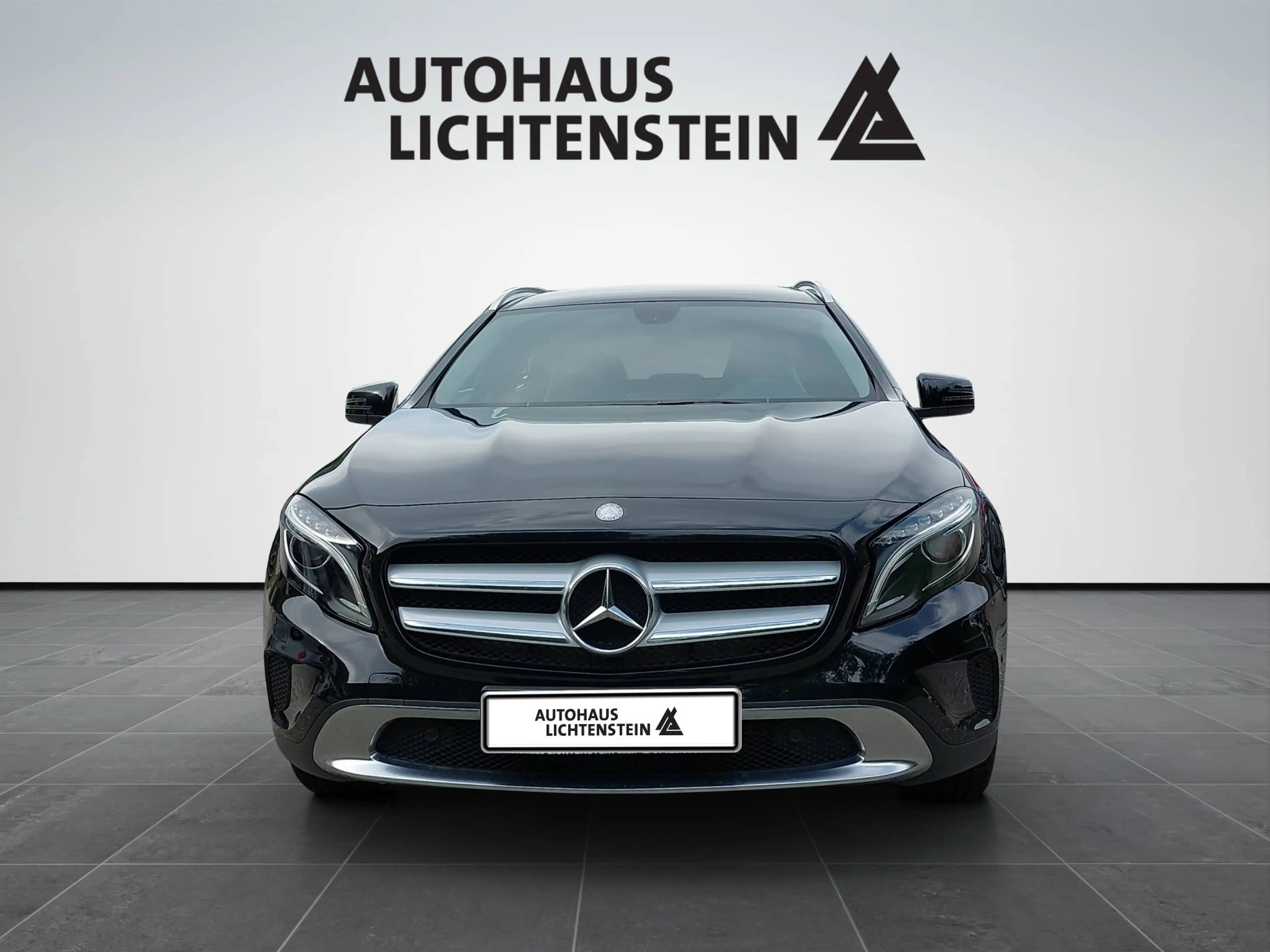 Mercedes-Benz GLA 250 — photo 2