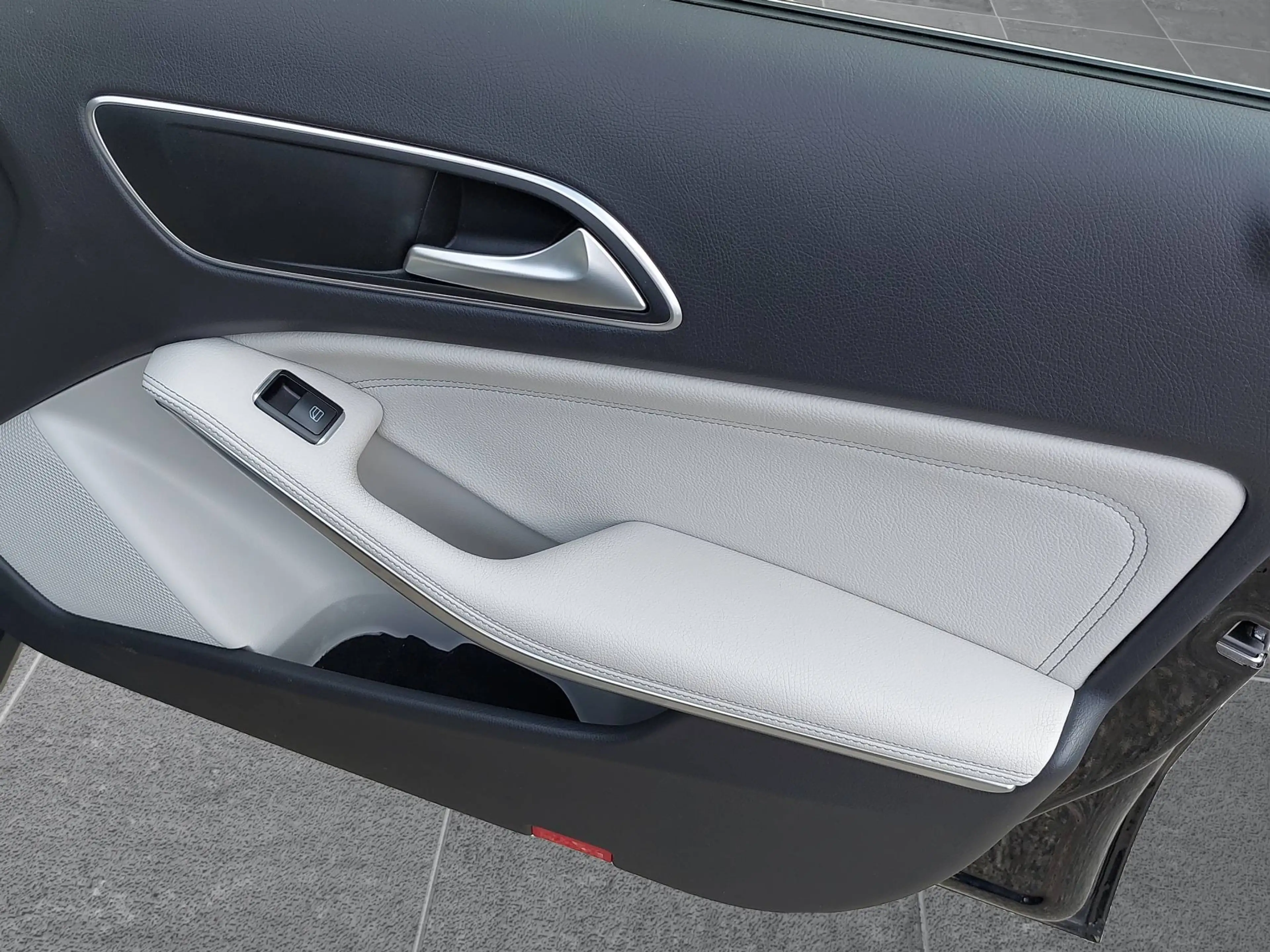 Mercedes-Benz GLA 250 — photo 26