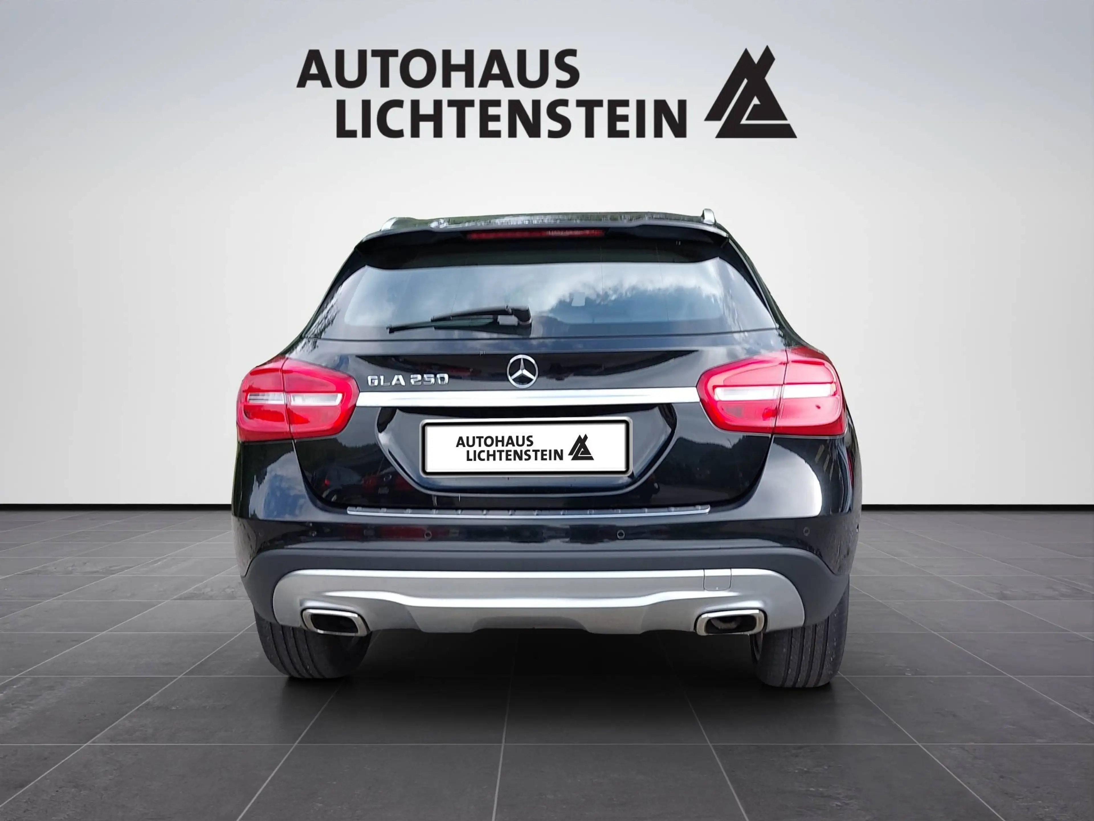 Mercedes-Benz GLA 250 — photo 7