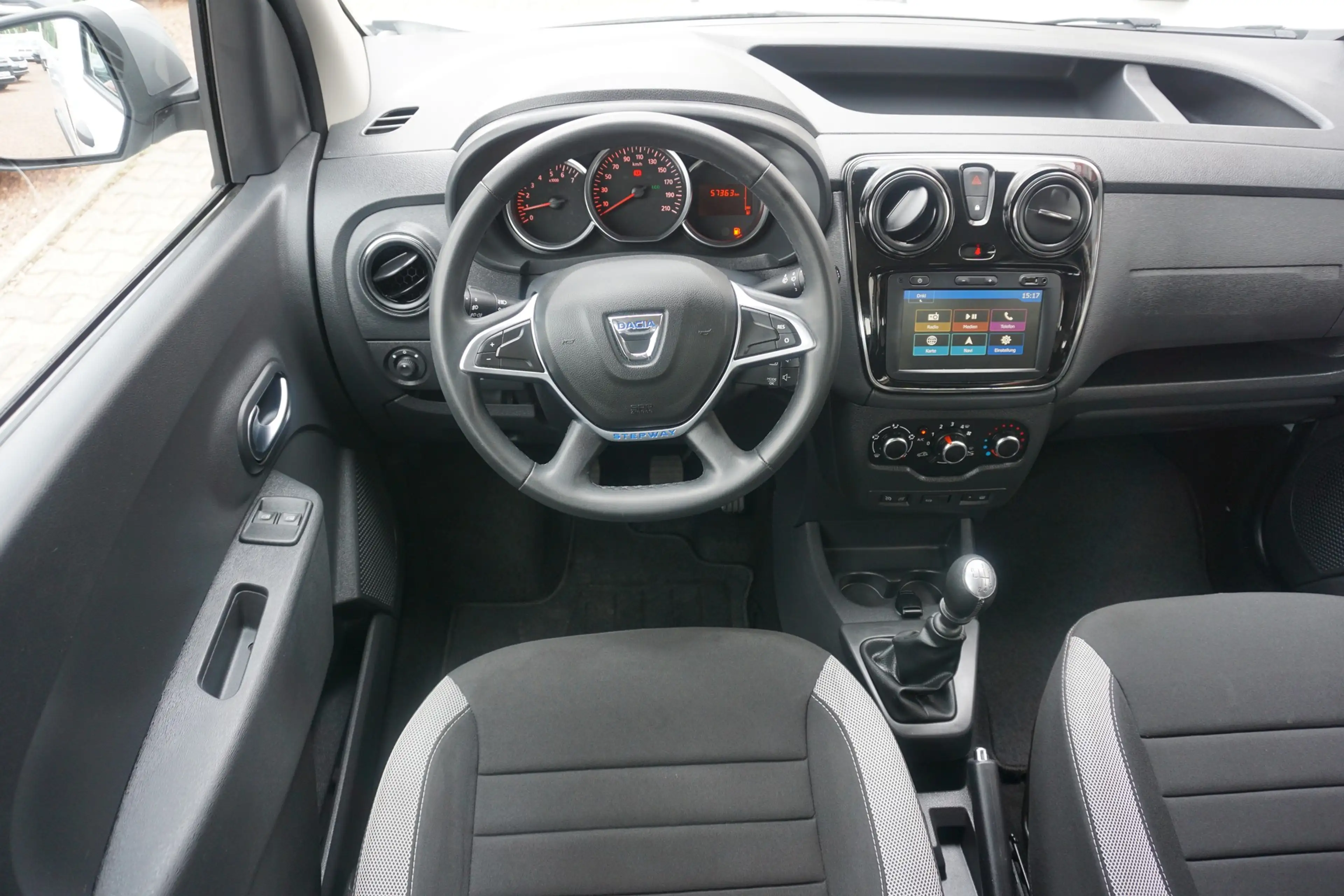 Dacia Dokker Stepway Plus Navi Android Apple Klima DAB — photo 10