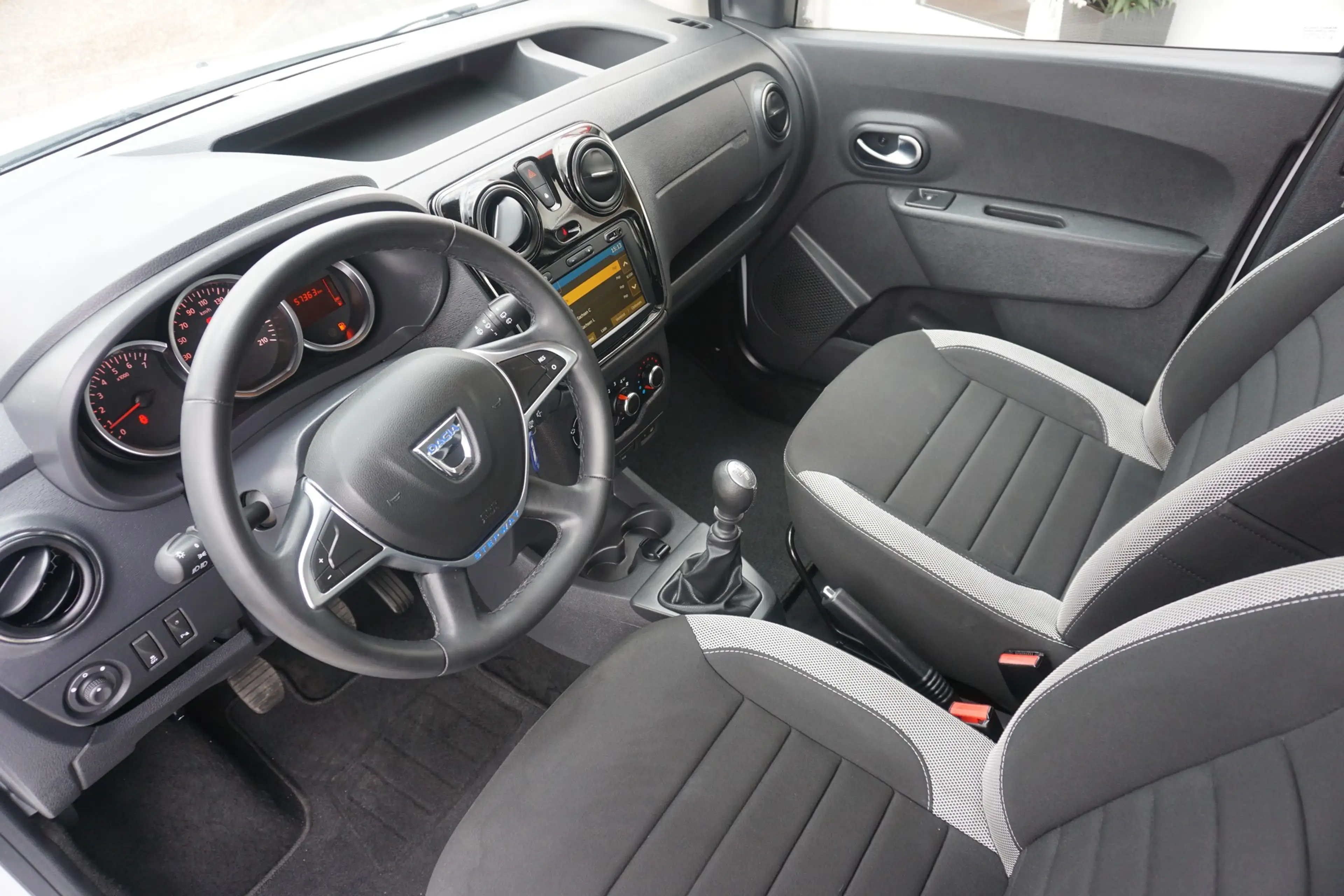Dacia Dokker Stepway Plus Navi Android Apple Klima DAB — photo 8